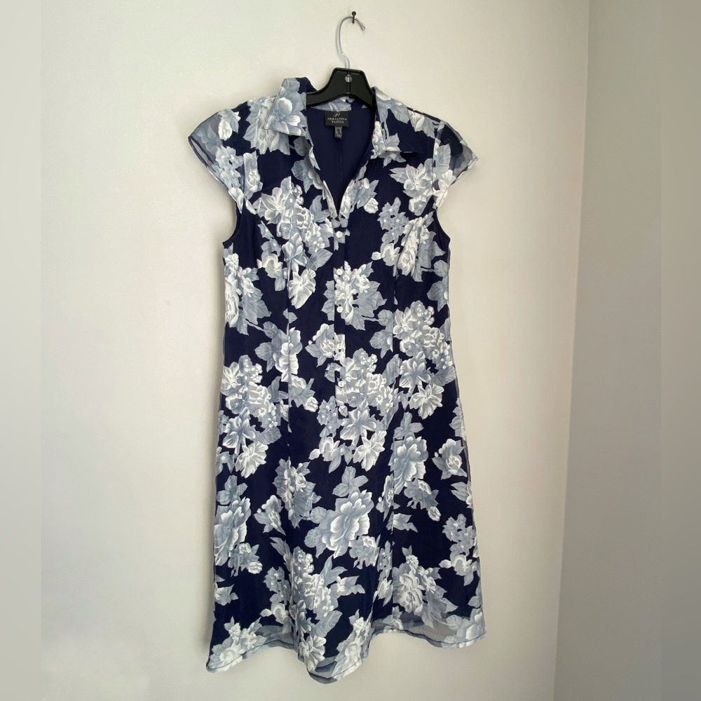 Adrianna Papell buttons size EU 42 / UK 14